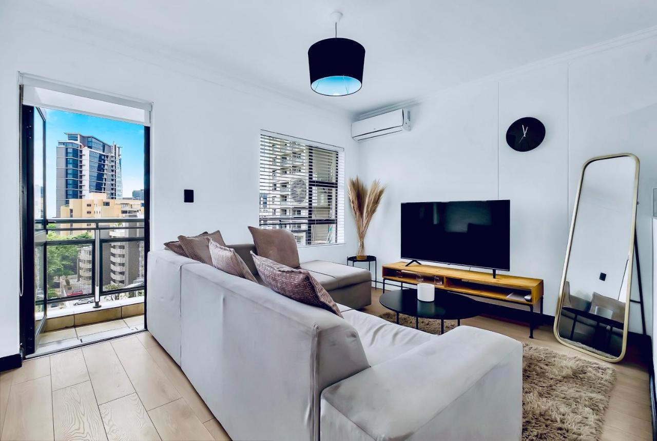 2 Bedroom 2 Bath Luxury - Sandton Cbd Йоханнесбург Экстерьер фото