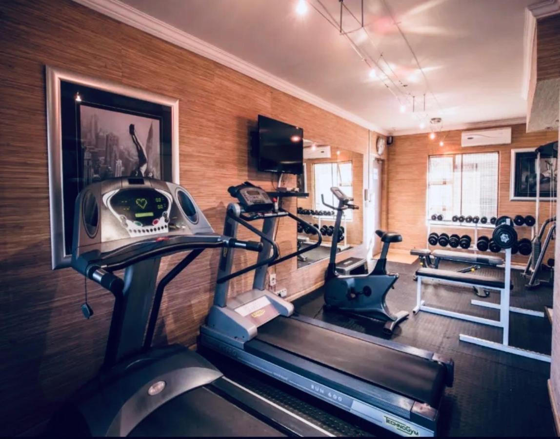 2 Bedroom 2 Bath Luxury - Sandton Cbd Йоханнесбург Экстерьер фото